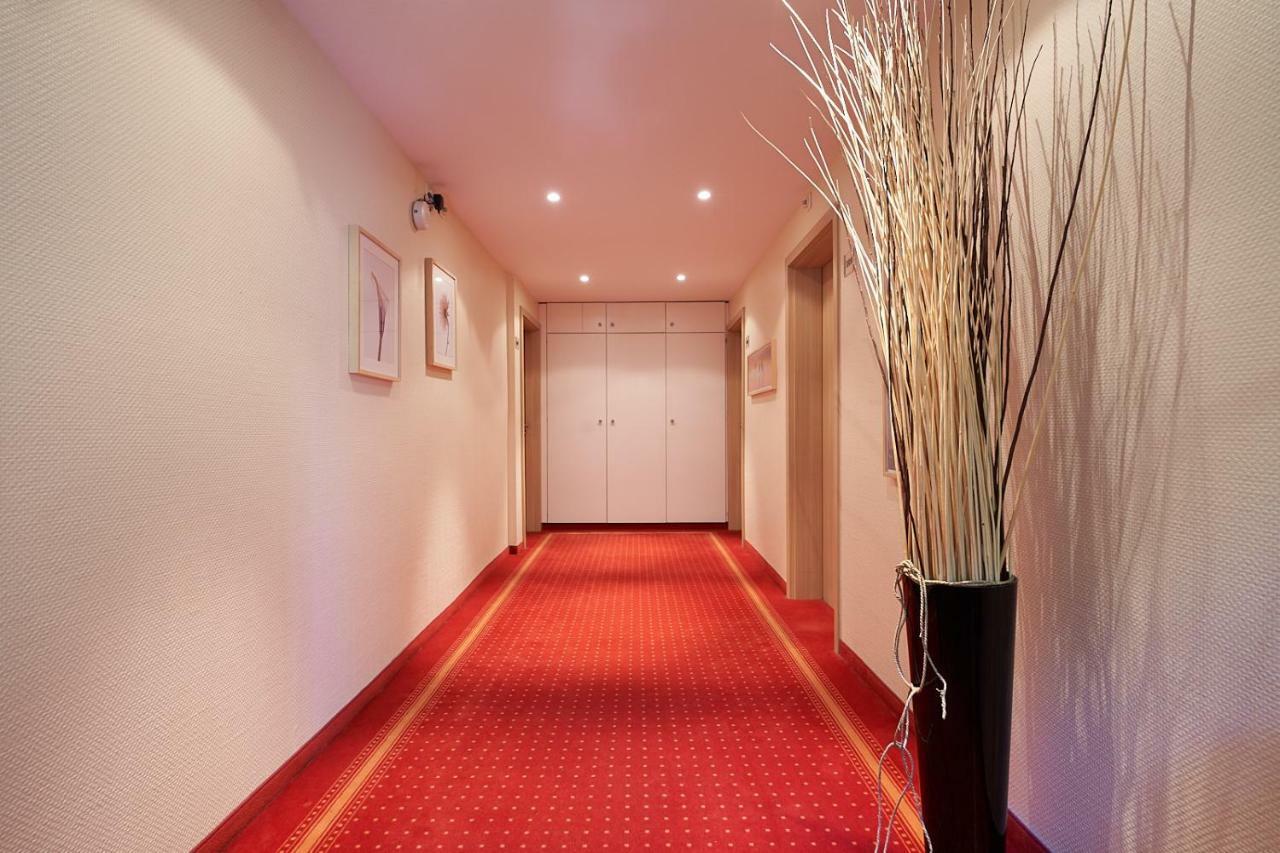 פרוידנשטאדט Hotel Gasthof Koenig Karl מראה חיצוני תמונה
